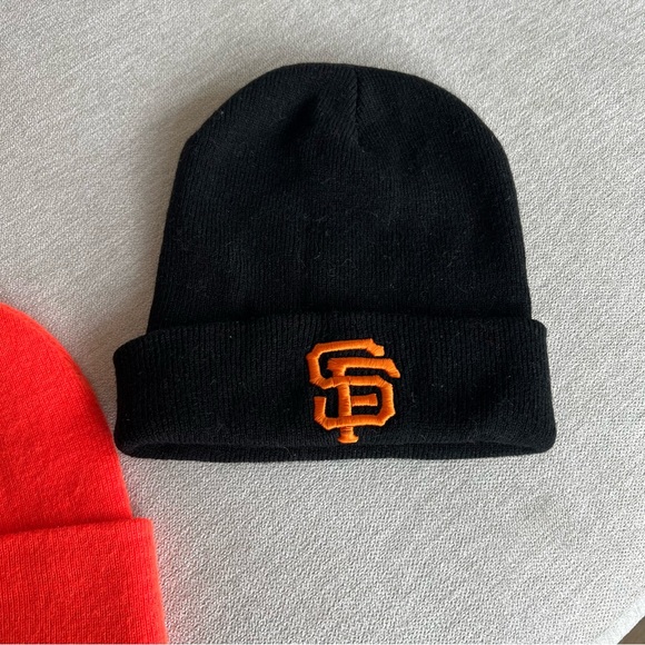 SF Giants Beanie Set with Embroidered Logo UNISEX - Picture 3 of 4